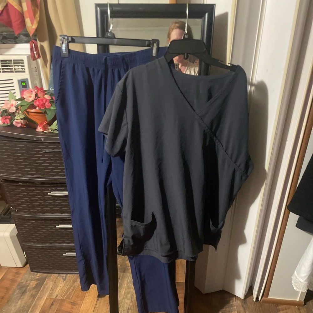 Multiple photos of a bundle deal! $75 for all! 2x tops/ X-Large pants
